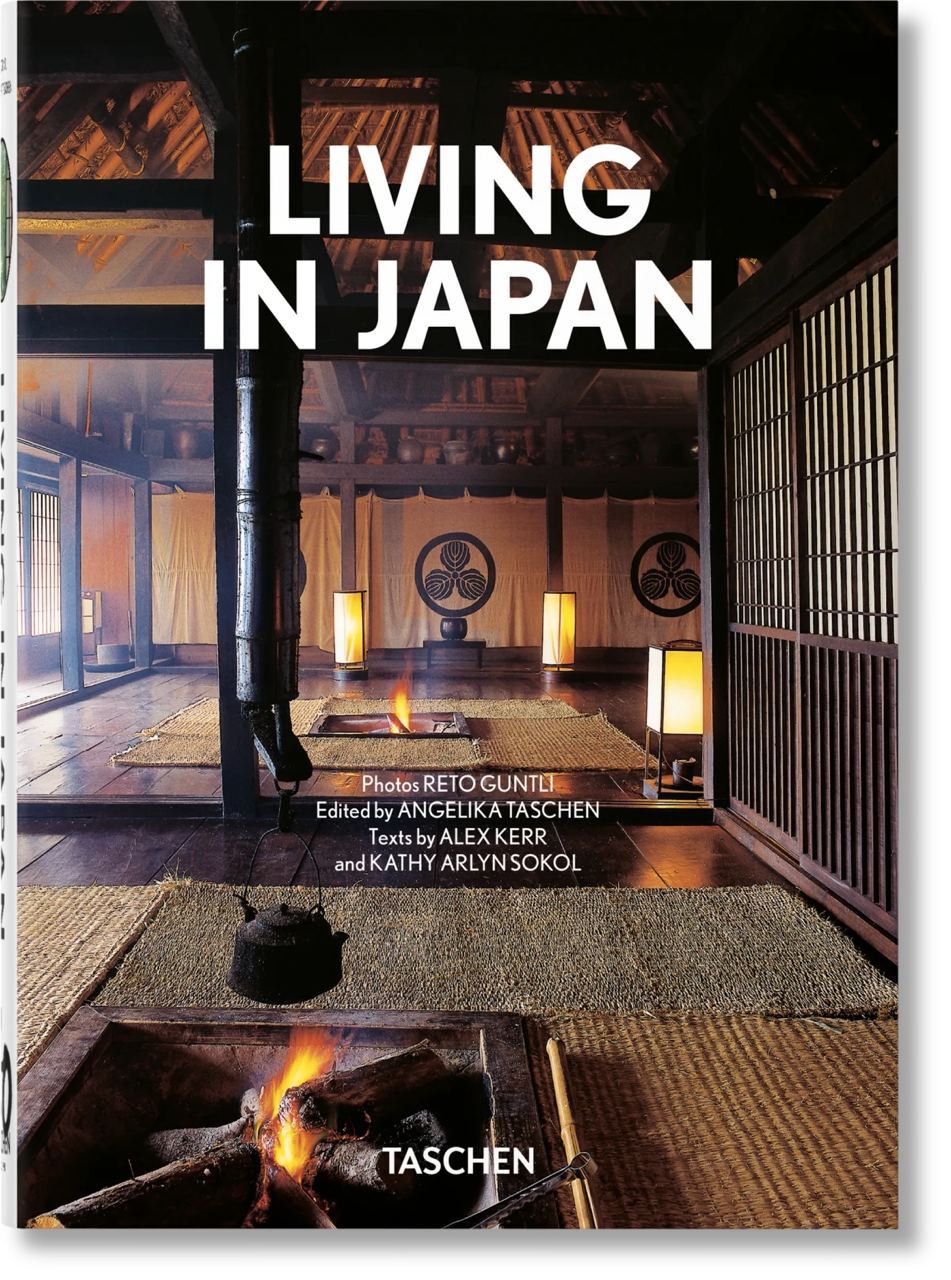 Kerr A. Living in Japan | (TASCHEN, тверд.)